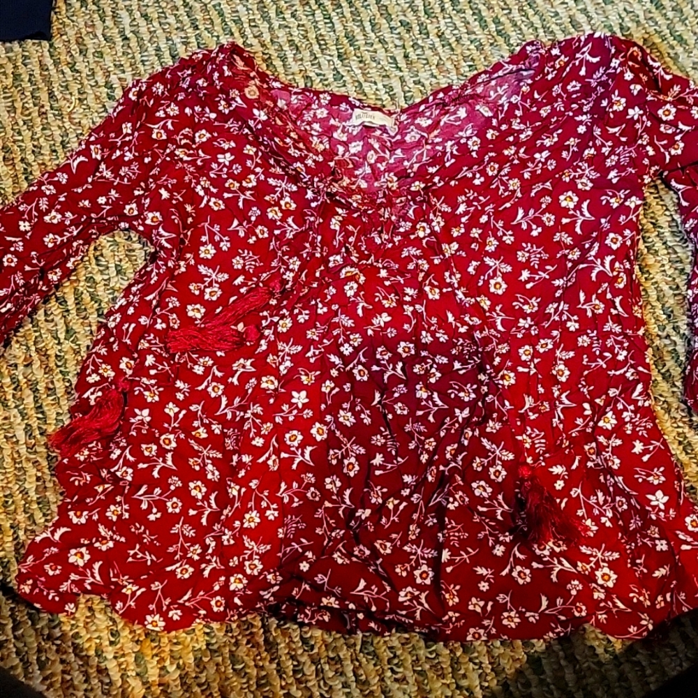 Hollister crop top
